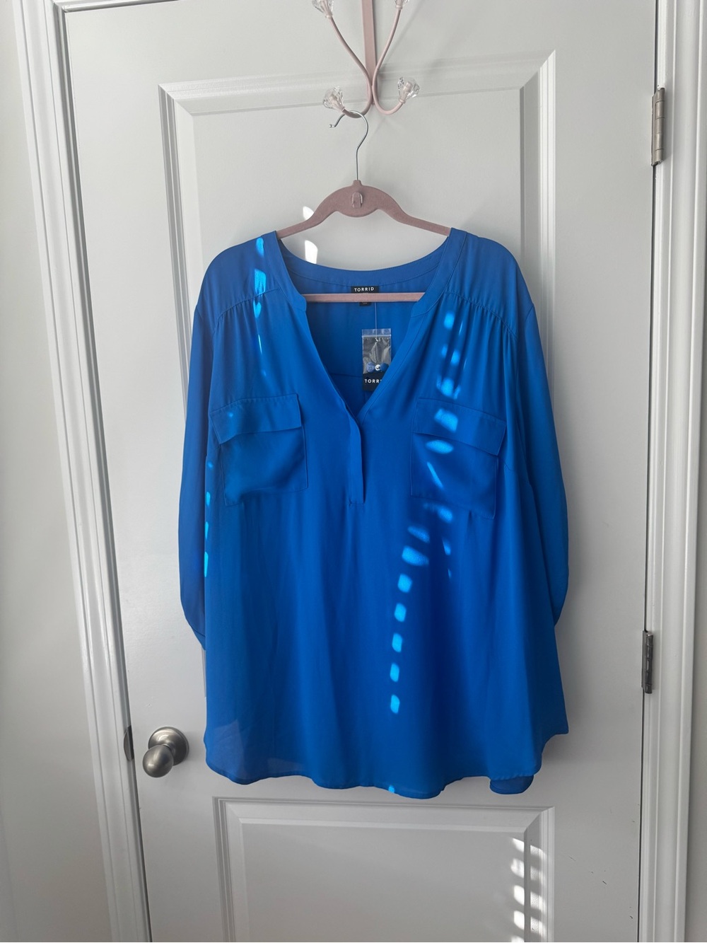 Torrid Harper 3/4 Sleeve Pullover Blouse 4x NWT Electric Blue - Picture 2 of 5
